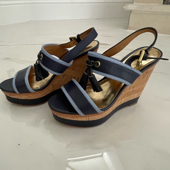Coach 7.5 wedge sandal like new - Picture 2 of 4